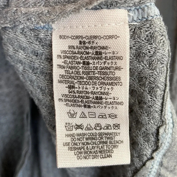 We The Free Women’s XS Oversized Gray V-Neck Thermal Long Sleeve Top - Picture 7 of 8